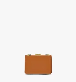 Berlin Umhangetasche Aus Leder Mit Gold-Monogramm